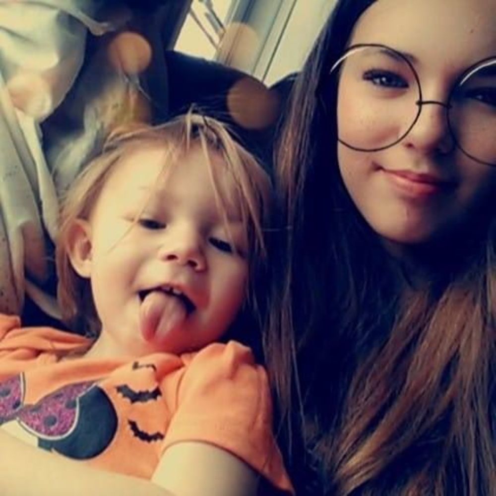 Meet your Posher, Emmie